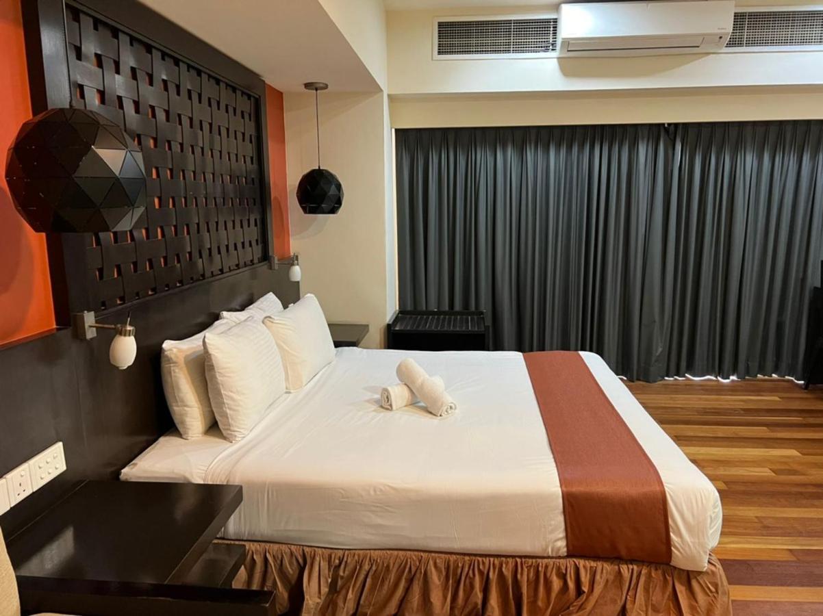 Raintree Resort Suites Петалинг Джая Екстериор снимка