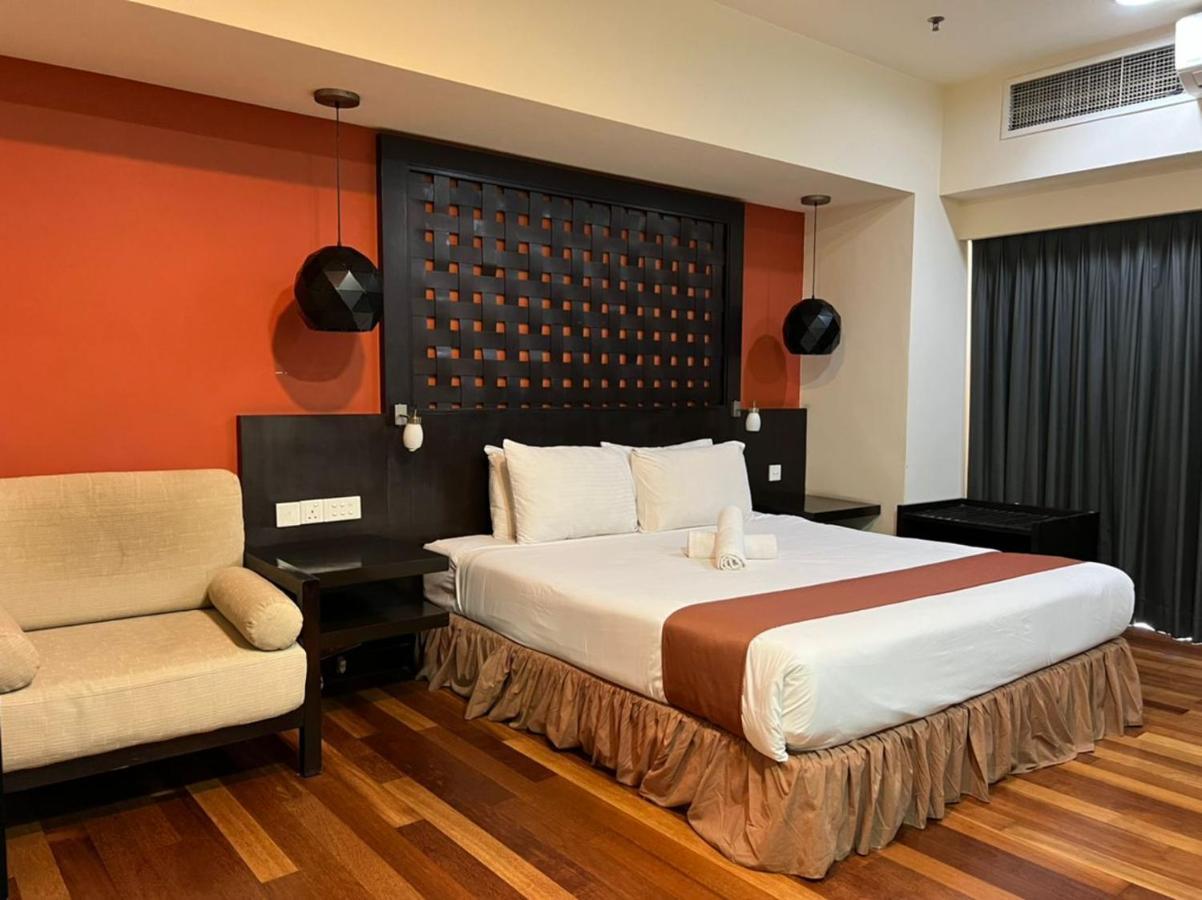Raintree Resort Suites Петалинг Джая Екстериор снимка