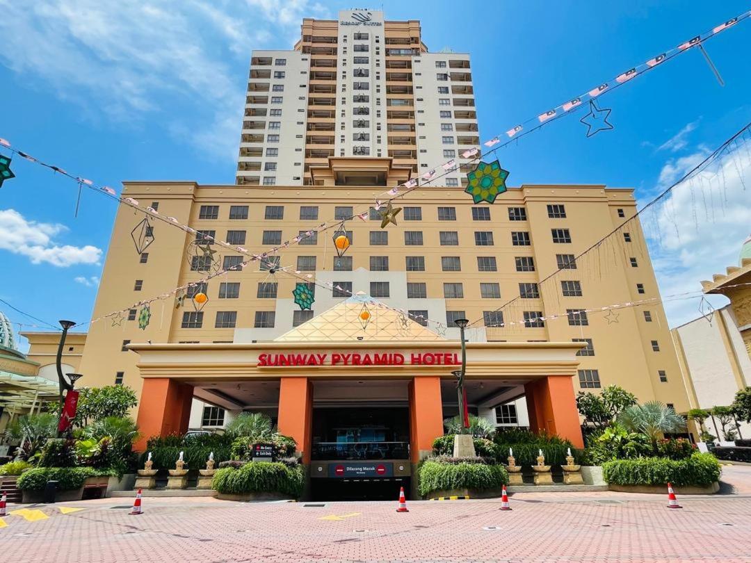 Raintree Resort Suites Петалинг Джая Екстериор снимка