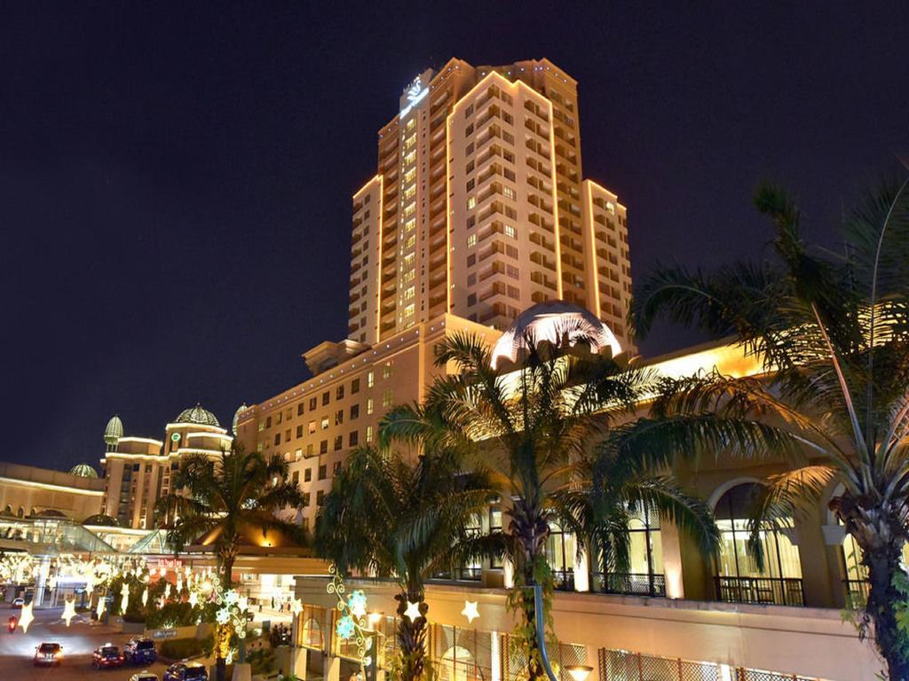 Raintree Resort Suites Петалинг Джая Екстериор снимка